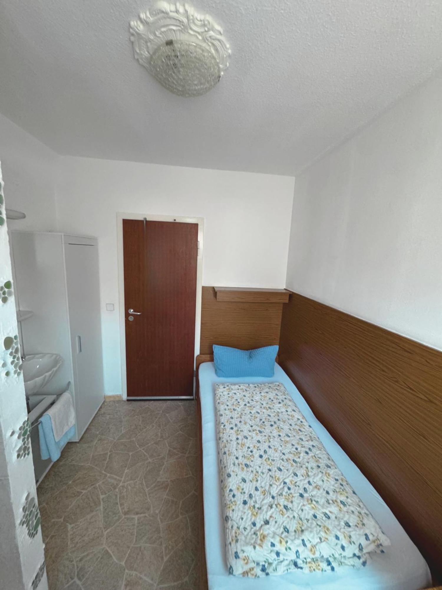 Hostel Heinzelmaennchen ケルン エクステリア 写真