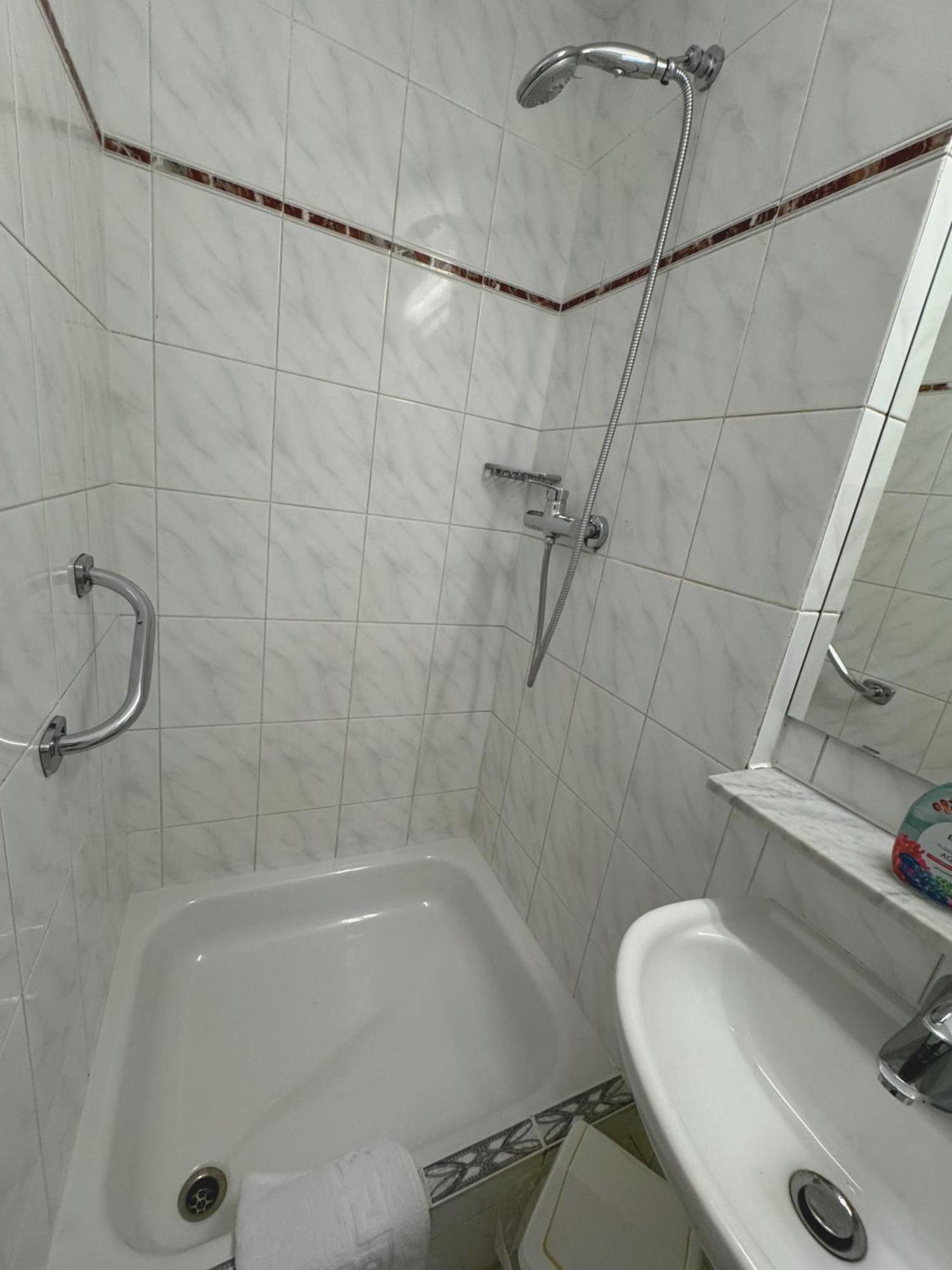 Hostel Heinzelmaennchen ケルン エクステリア 写真