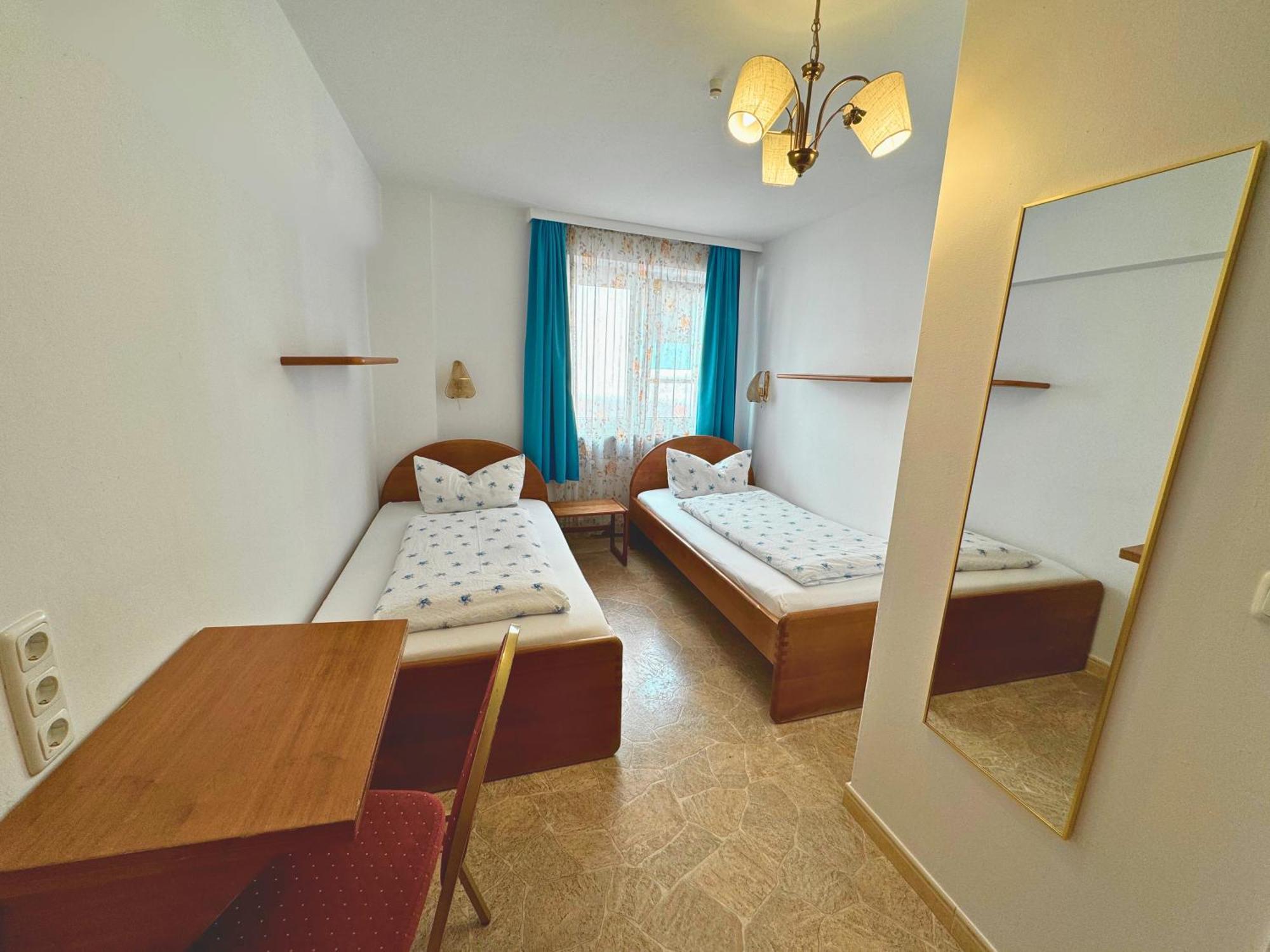 Hostel Heinzelmaennchen ケルン エクステリア 写真