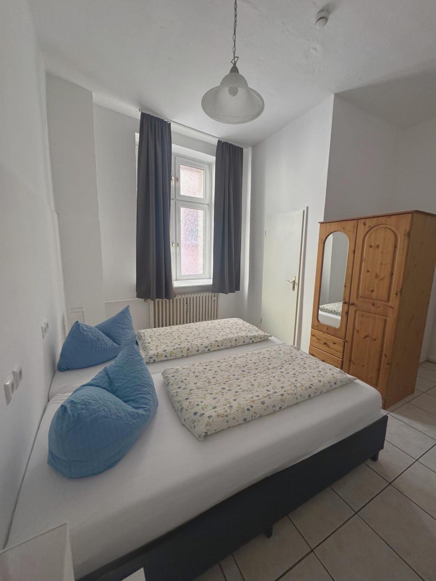 Hostel Heinzelmaennchen ケルン エクステリア 写真