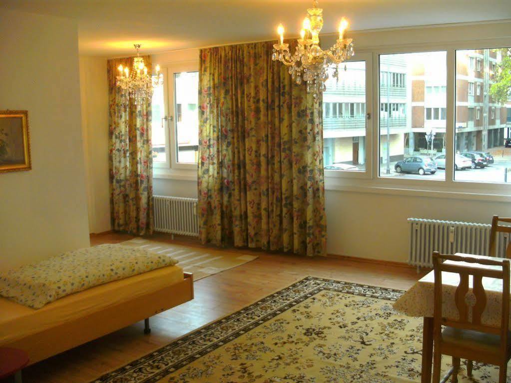 Hostel Heinzelmaennchen ケルン エクステリア 写真